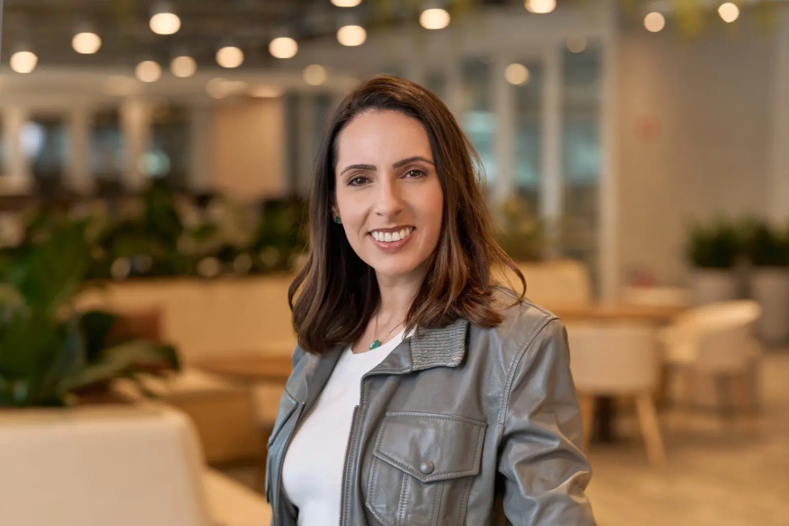 Executiva destaca papel do seguro e o impacto da inteligência artificial na jornada do cliente