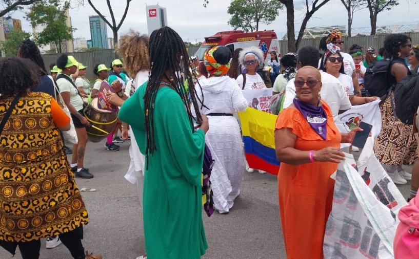 Mulheres negras marcham em Brasília por reparação histórica