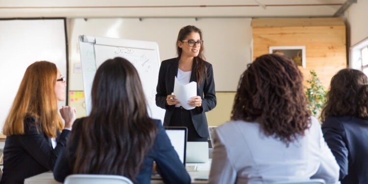 Dicas de brasileiras que voltaram a estudar após anos