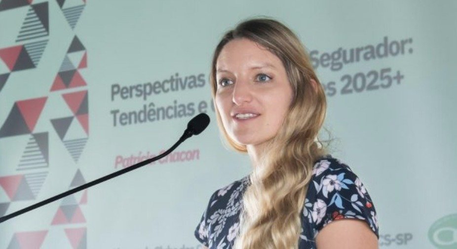 Aumenta número de mulheres à frente de seguradoras