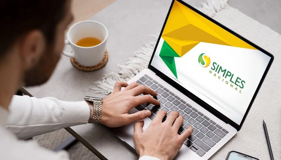 Simples: empresas devem ficar atentas a prazo para escolher regime de IBS e CBS